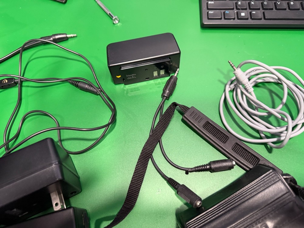 CASIO DA-R100 DAT Portable Recorder Player Very Rare with extras!