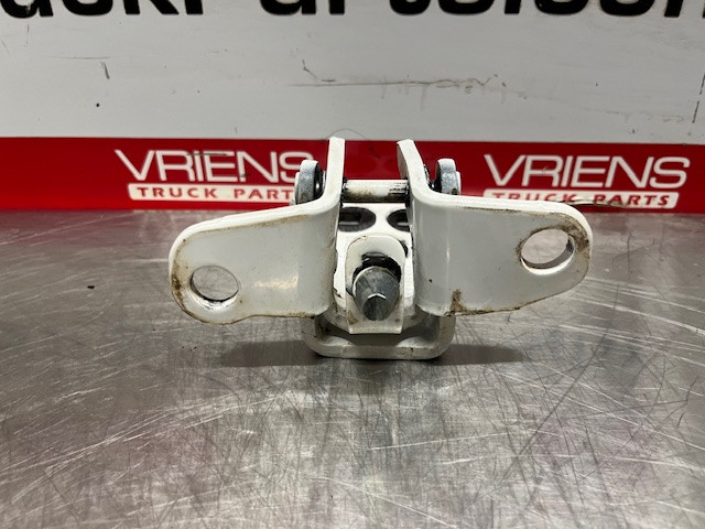PETERBILT PETERBILT HINGE-DOOR LOWER R48-1053