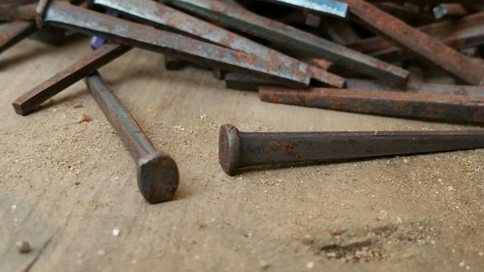 1.5" Old iron square nails 1800s 100cnt