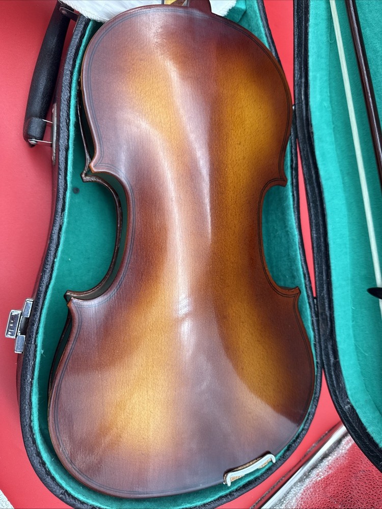 Bestler Violin w/Bow, Case, Extra Strings