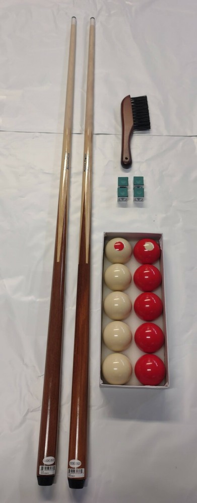 Bumper Pool Play kit with 48" cues