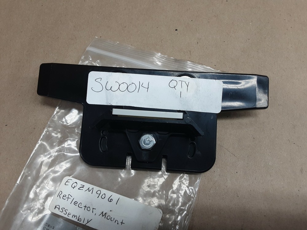 NEW AUTOMOTION REFLECTOR MOUNT ASSEMBLY #08H69