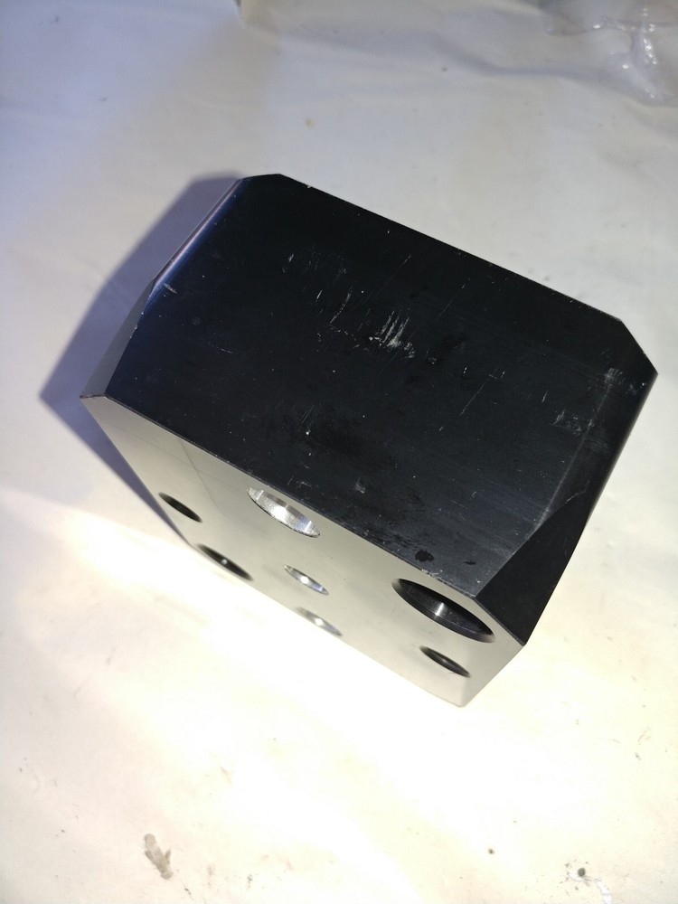Kurt 5 Axis Adapter Block HP420 MaxLock