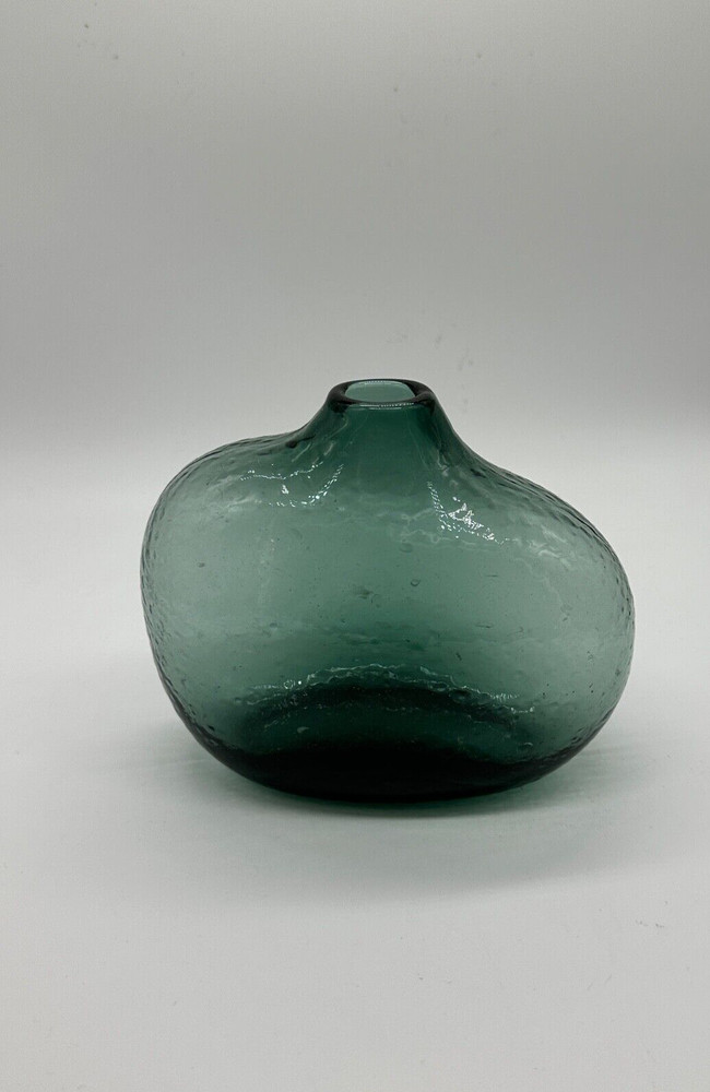 Green Art Glass Vase Stands 5"