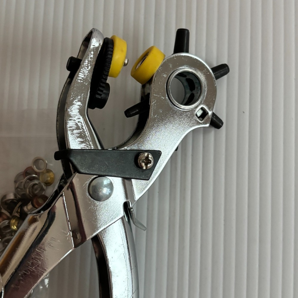 Revolving Punch Tool with Brads