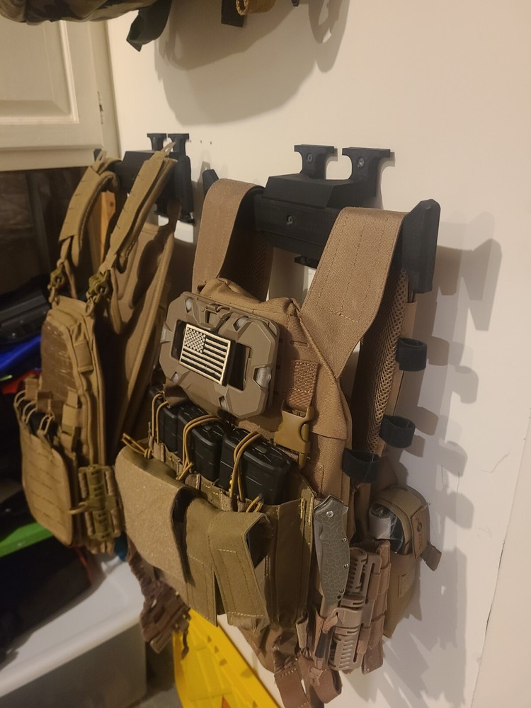 Wall Mount For Plate Carrier
