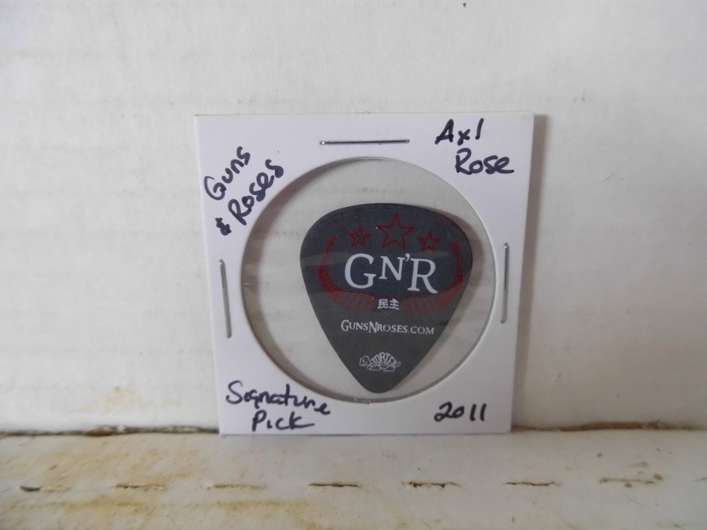 GUNS & ROSES "AXL ROSE" 2011 GUITAR PICK~READ DESCRIPTION #23~18