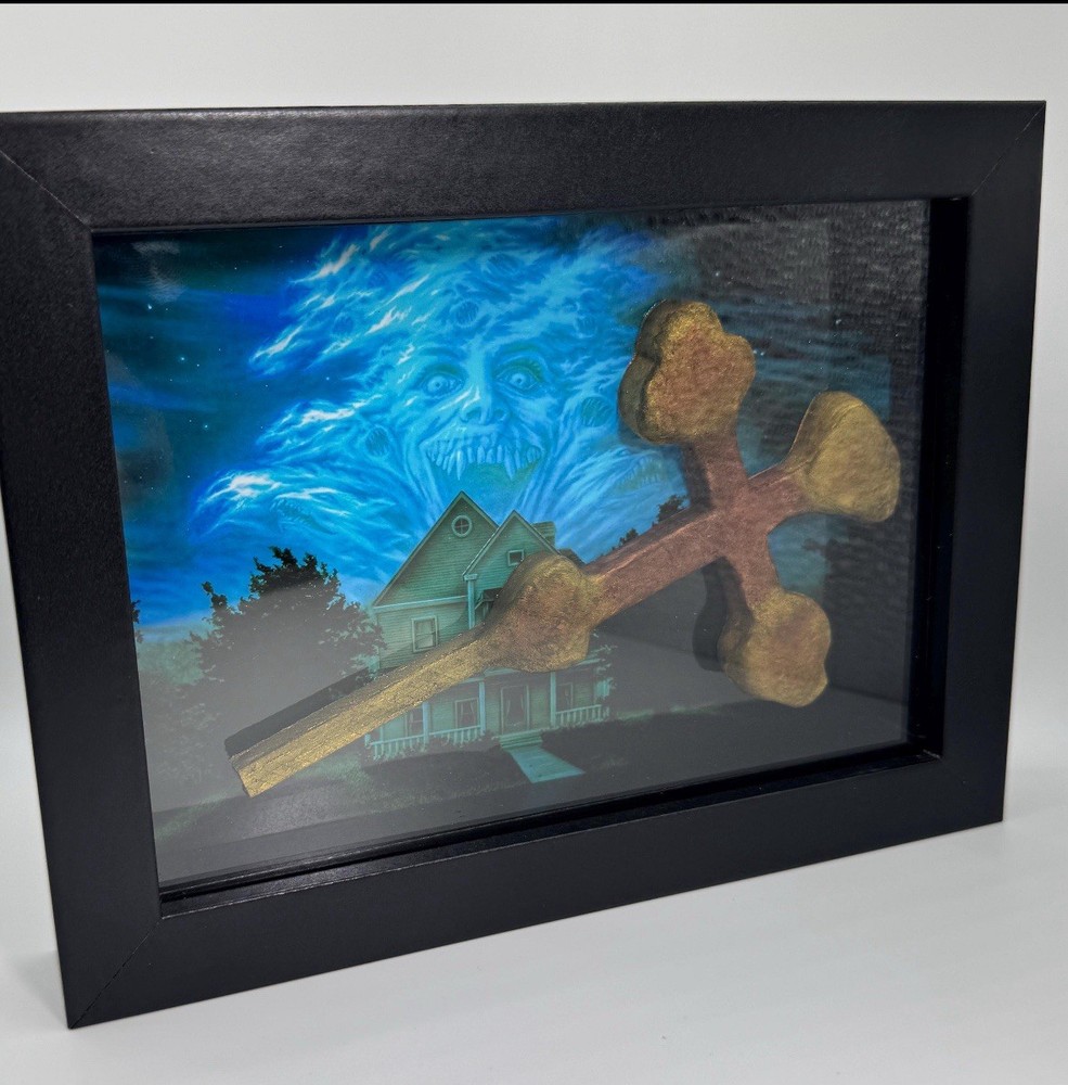 Fright Night Peter Vincent Replica Crucifix Shadowbox