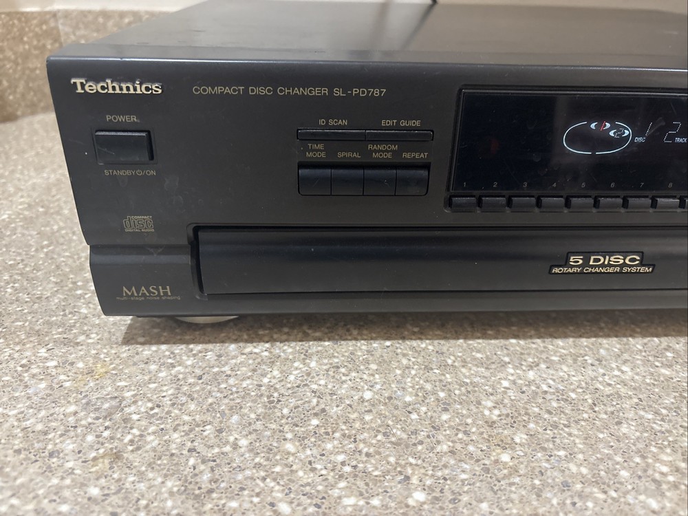 TECHNICS 5-DISC COMPACT DISC CHANGER PLAYER MODEL SL-PD787 WORKS NO REMOTE