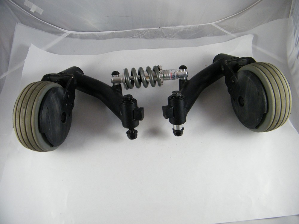 2013 PRIDE QUANTUM Q6 EDGE REAR TIRE ASSEMBLY