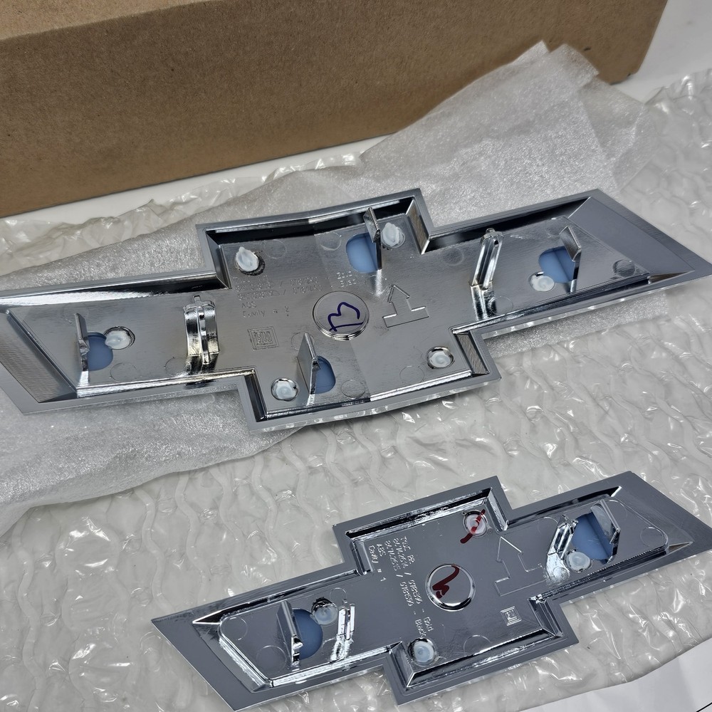 GM Genuine OEM Chrome Bowtie Kit (Front Grille + Tailgate Emblems) 2021-2025