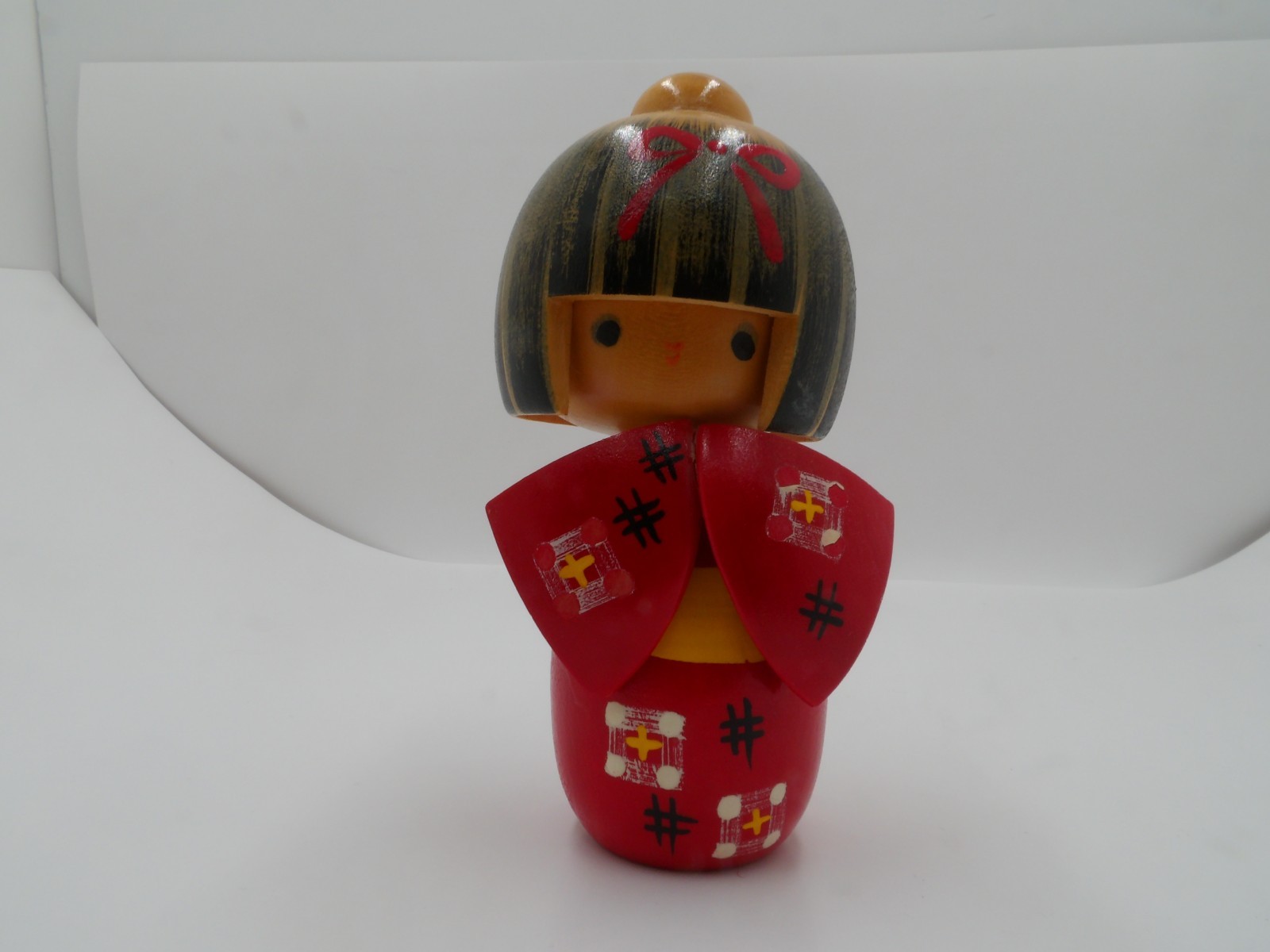 Japanese Kokeshi Geisha Girl Hakone Hand Painted Wood Figure Doll
