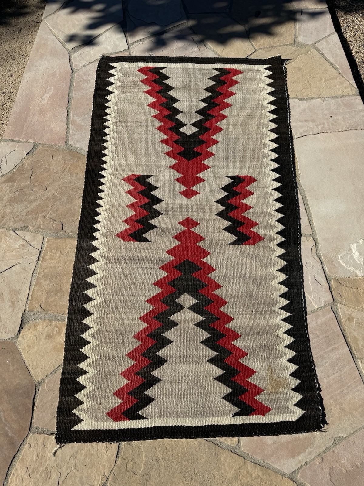 AUTHENTIC NAVAJO CABIN RUG c1920’s 60”X 32” XLNT NATIVE AMERICAN TIGHT WEAVING