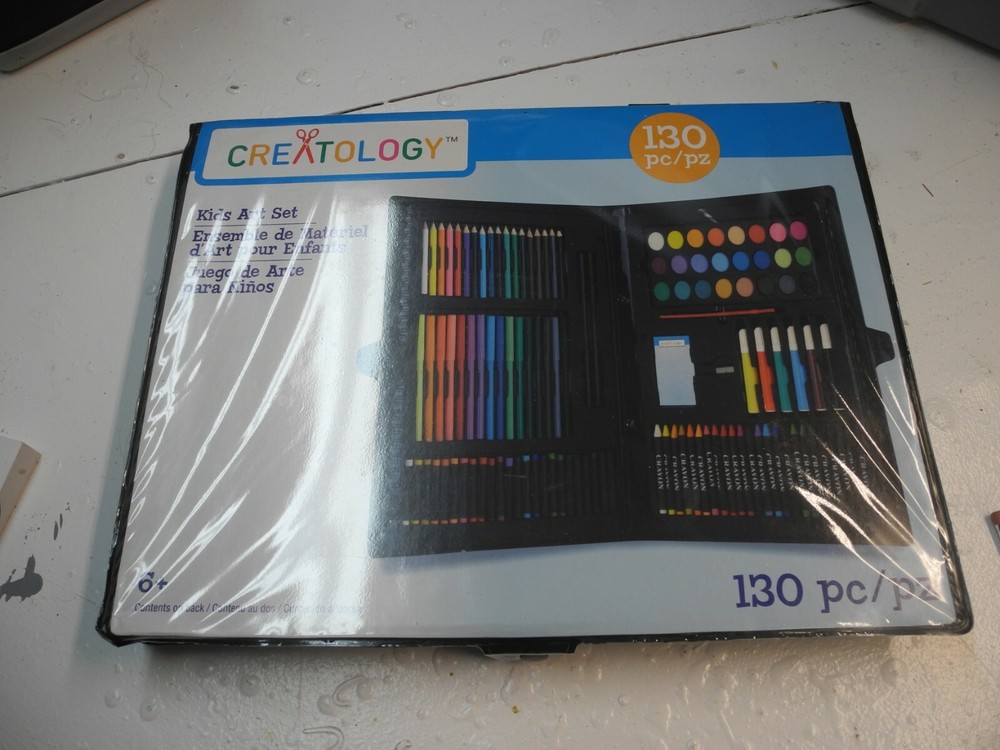 130 art set new plastic case 