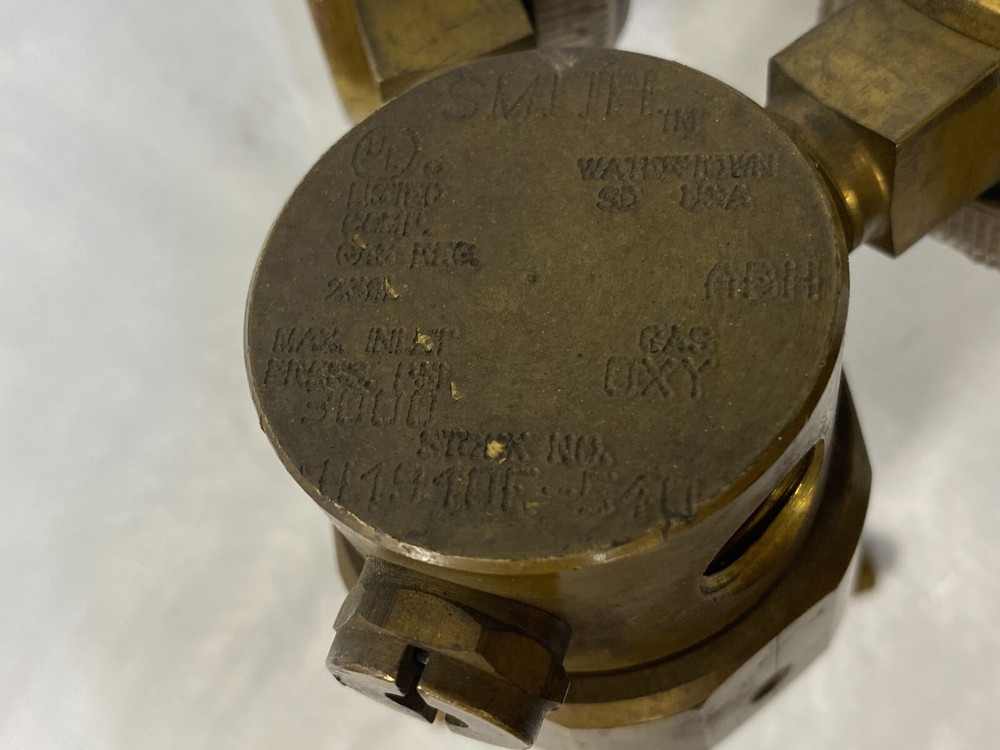 SMITH H1910F-540 Regulator Max Inlet Press 3000