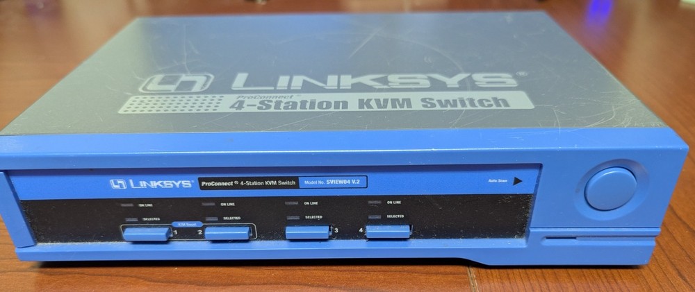 Linksys  ProConnect (SVIEW04) 4-Ports External KVM switch PS/2