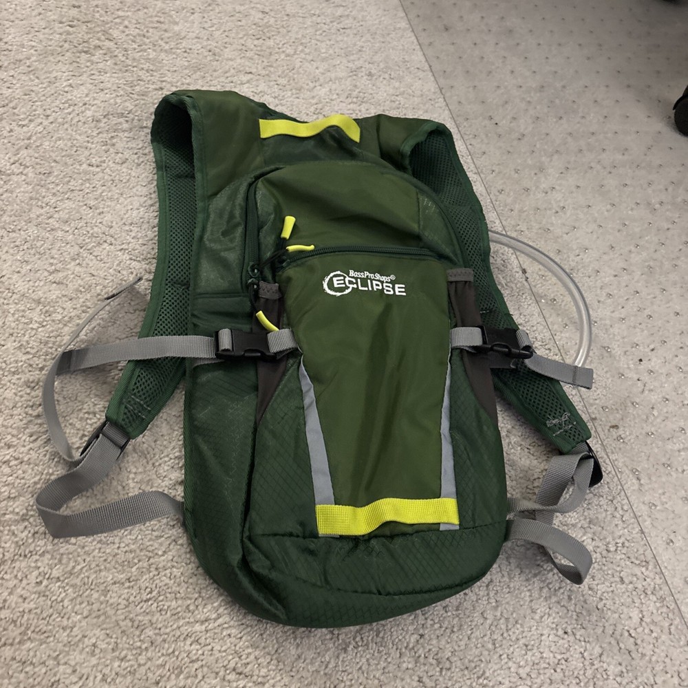 Bass Pro Shops Eclipse 1.5L Hydration Backpack Green Reflective