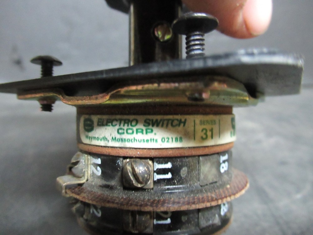 ELECTROSWITCH SERIES 31 CONTROL SWITCH 3109C 3-PHASE 125-600 VAC 10-3 AMP