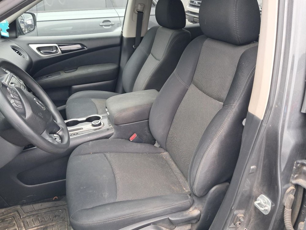 PATHFINDR 2017 Glove Box 4803436