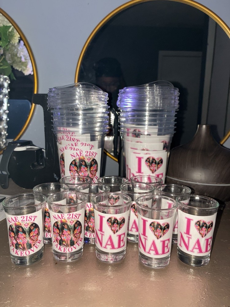 Customizable Disposable Plastic Cups with Lids (10)