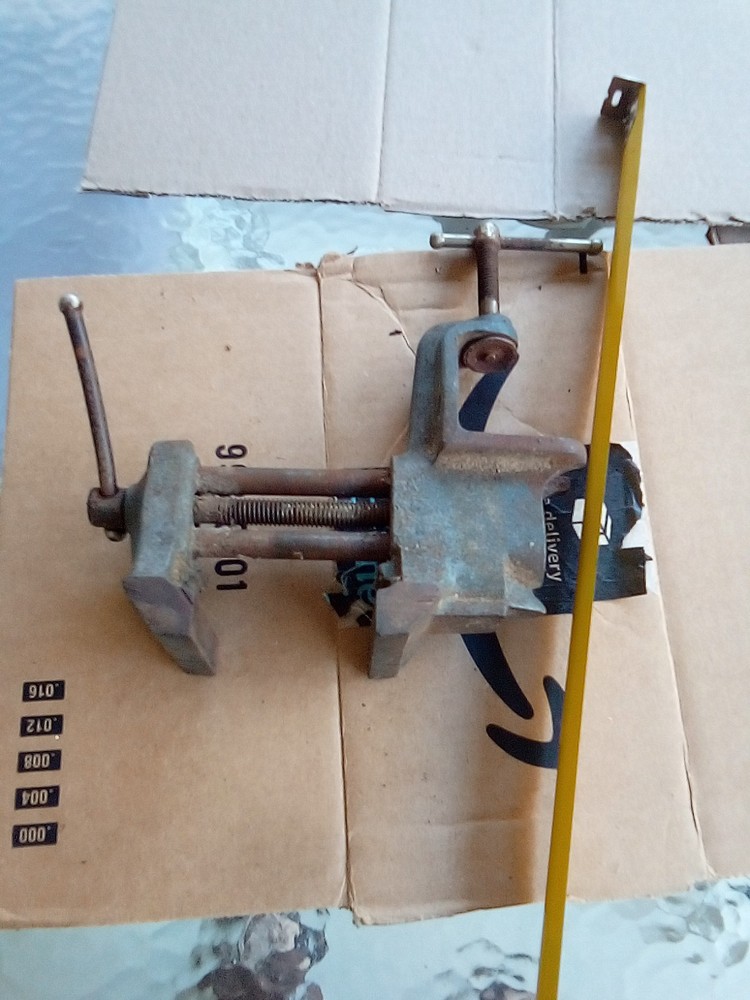 Milwauwee Small Bench Vise