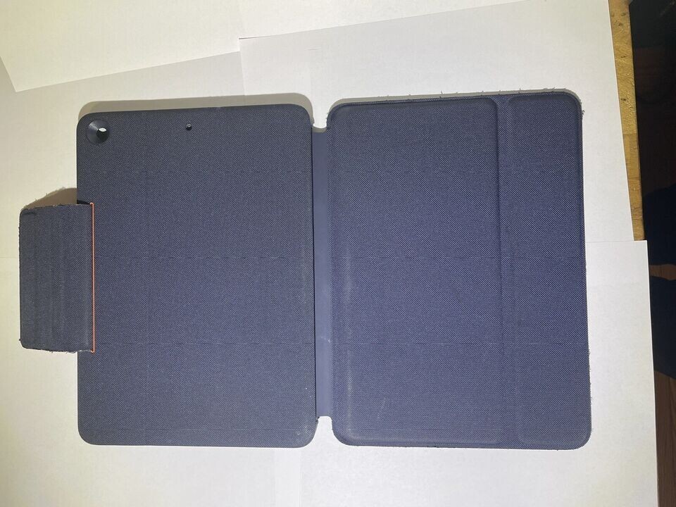 Logitech Rugged Combo iPad Case For iPad 7th 8th 9th GEN with Keyboard, Blue