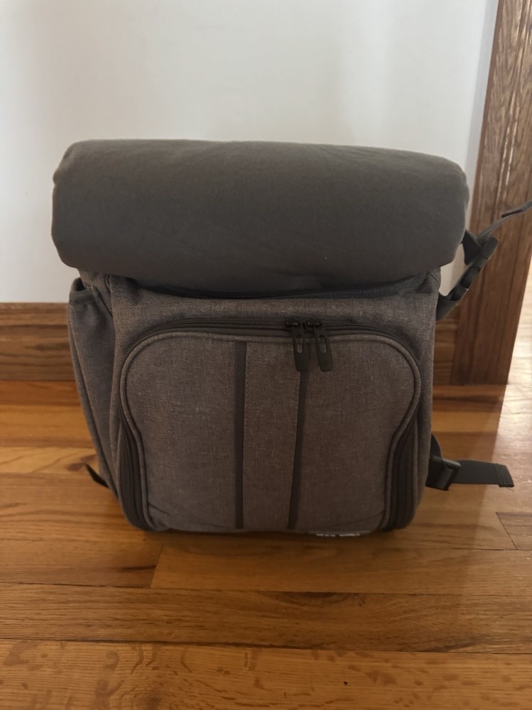 Insulated Gray Picnic Backpack with Blanket, Zipper Closure, Solid Fabric