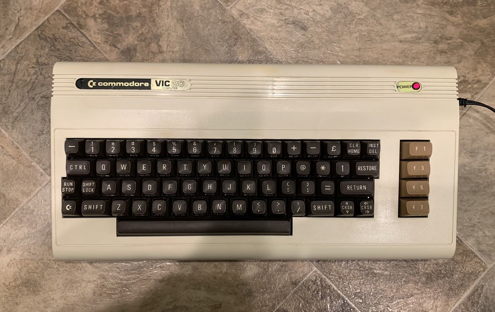 Commodore Vic 20 (Powers On , But Not Tested)