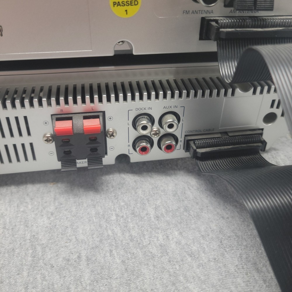 Philips MCM 704D Micro Audio System USB Cd Player Amplifier READ Disc.