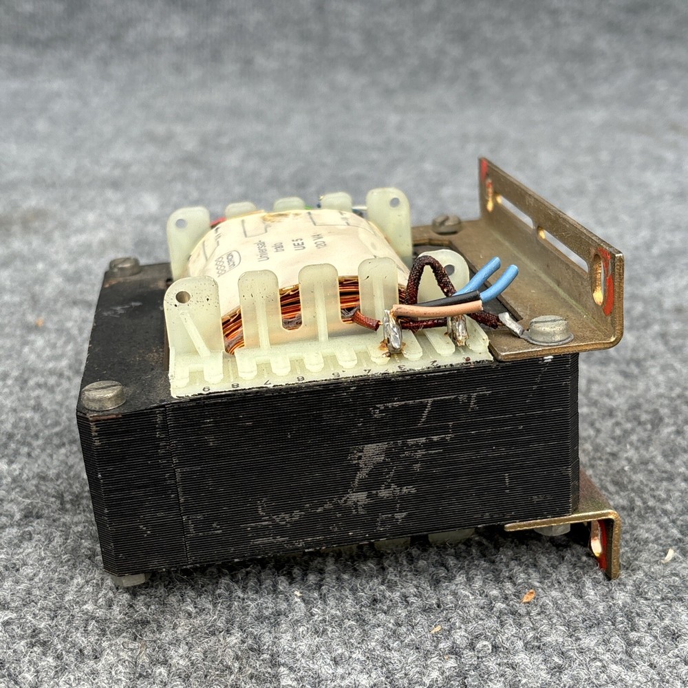 Ulton Universal transformers, type UE 5 120 VA M 102/36.5 Used