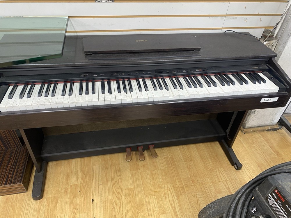 Yamaha YDP-121 Digital Key Piano