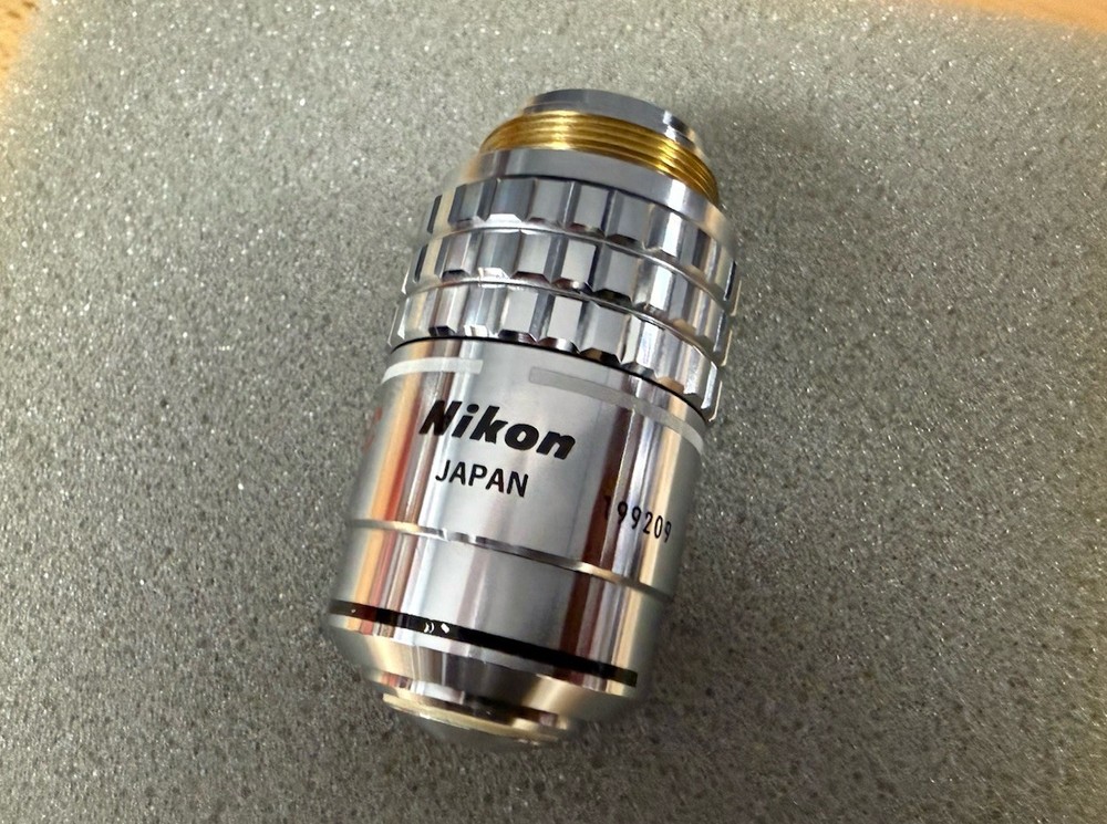 Nikon Plan 100X/1.25 160/0.17 Oil microscope objective