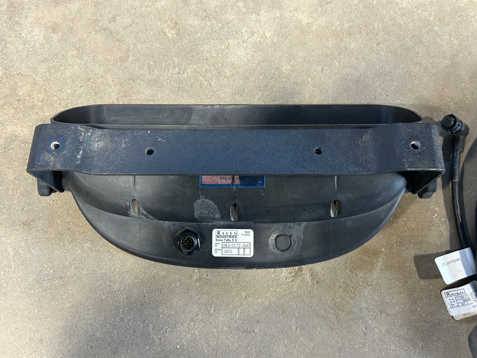 Raven RGL 600 Lightbar (P/N: 1-063-0172-346) w/cable