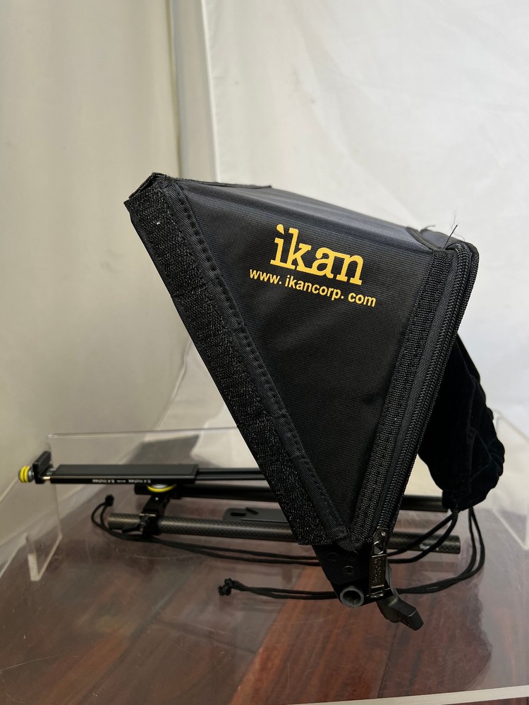 iKan iPad Tablet Teleprompter
