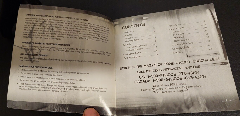 2000 PLAYSTATION ONE, TOMB RAIDER CHRONICLES. EIDOS MANUEL
