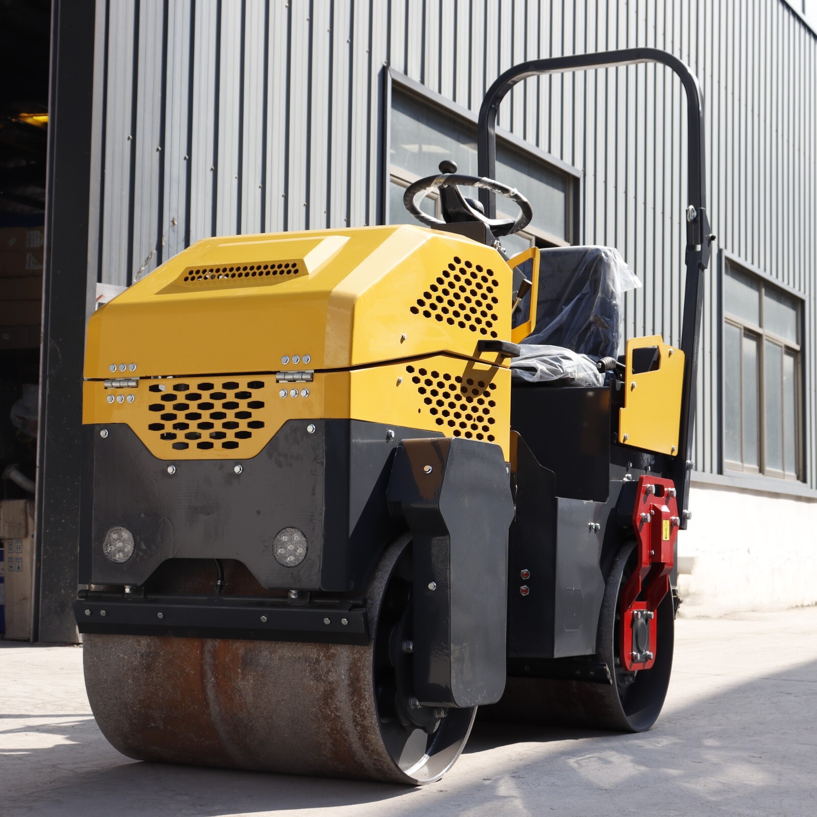 Gasoline Engine Soil Asphalt Double Drum 1ton Roller Road Roller Compactor