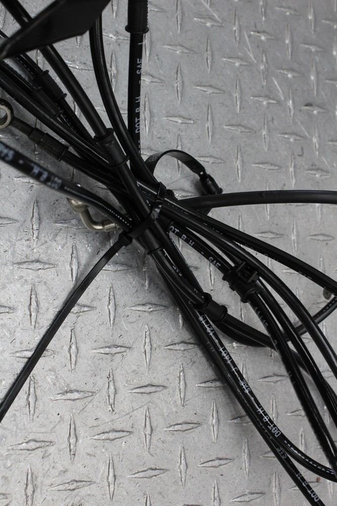 2016 DUCATI DIAVEL ABS PUMP HOSE SET LINES HOSES