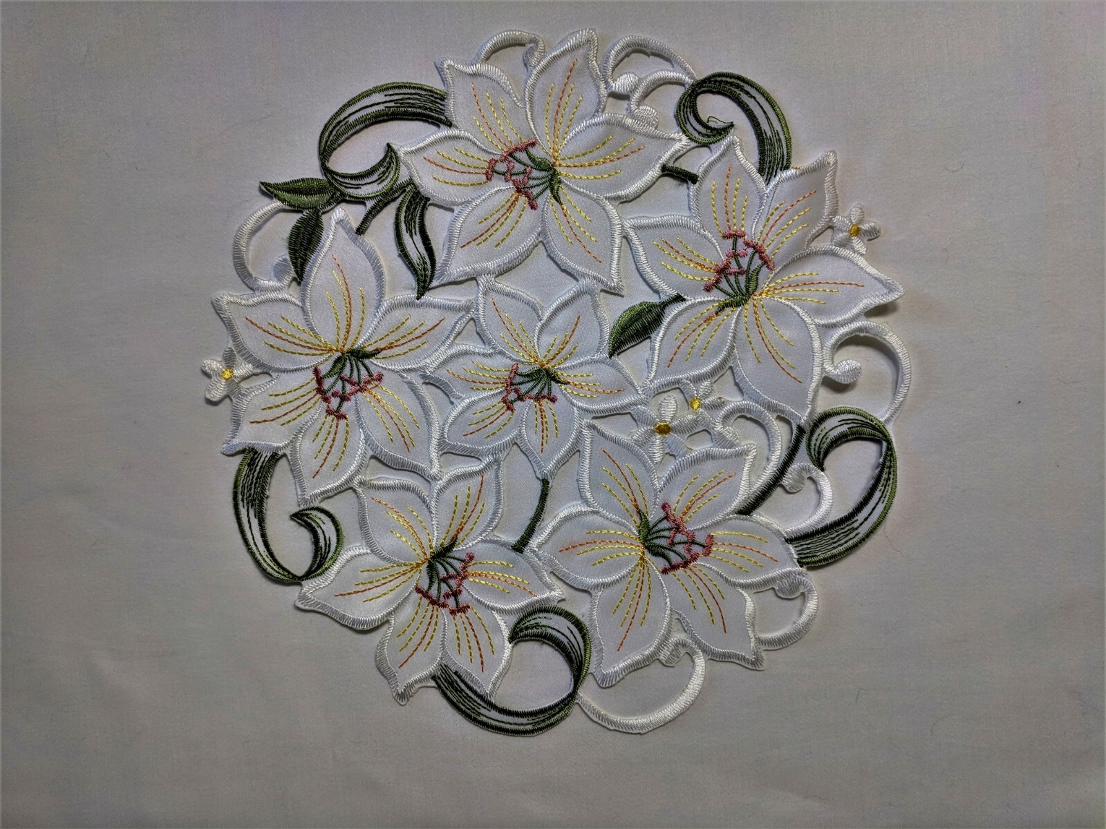 Doily Boutique Table Runner, Doily, Mantel Scarf with White Easter Lily Flowers