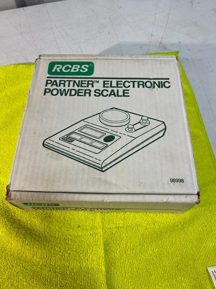 RCBS Partner Electronic Powder Scale 98998 w/ Pan & Weights OB Reloading