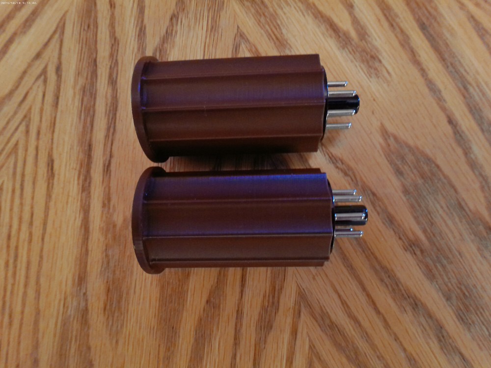 8-PIN OCTAL BASE HAM RADIO COIL FORMS (MISSING # 6-PIN)