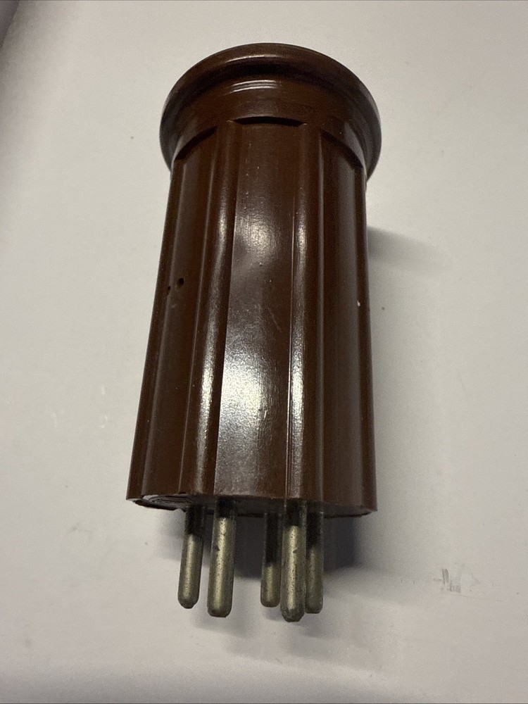 5 pin plug-in coil form by BUD USED