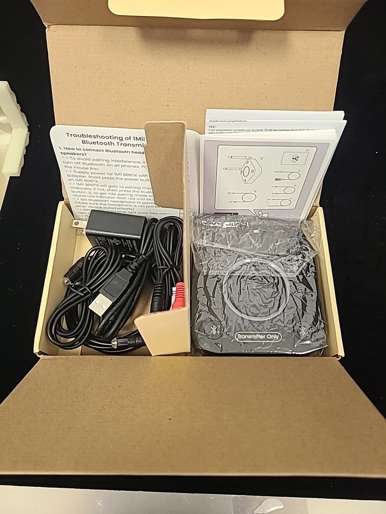 1Mii B06TX Bluetooth 5.2 Transmitter TV Adapter aptX Low Latency Plug & Play