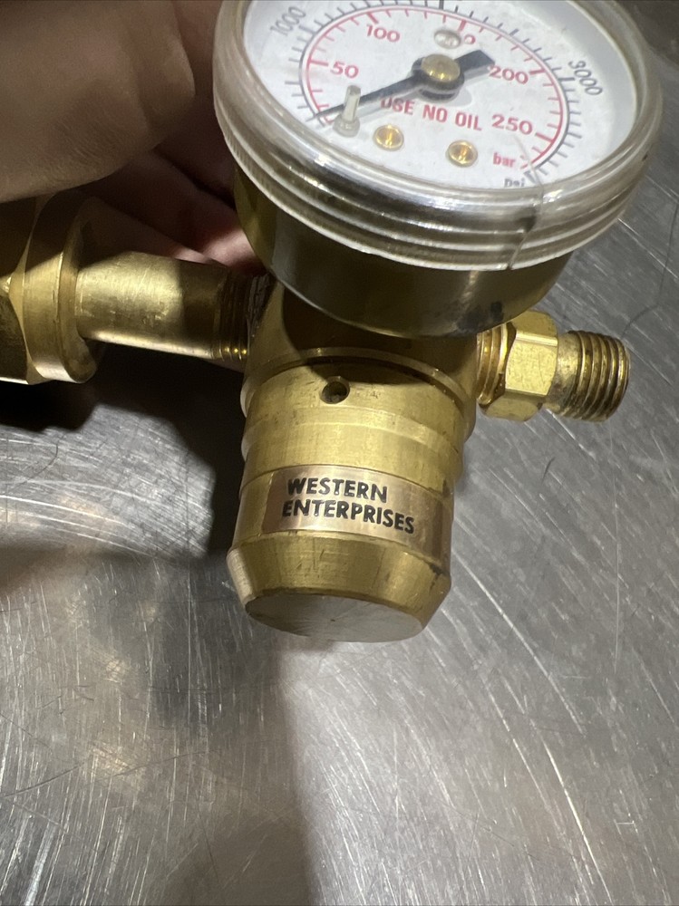WESTERN ENTERPRISES REF-4-PG Compressed GAS FLOWMETER. CARBON DIOXIDE 0-70 Used