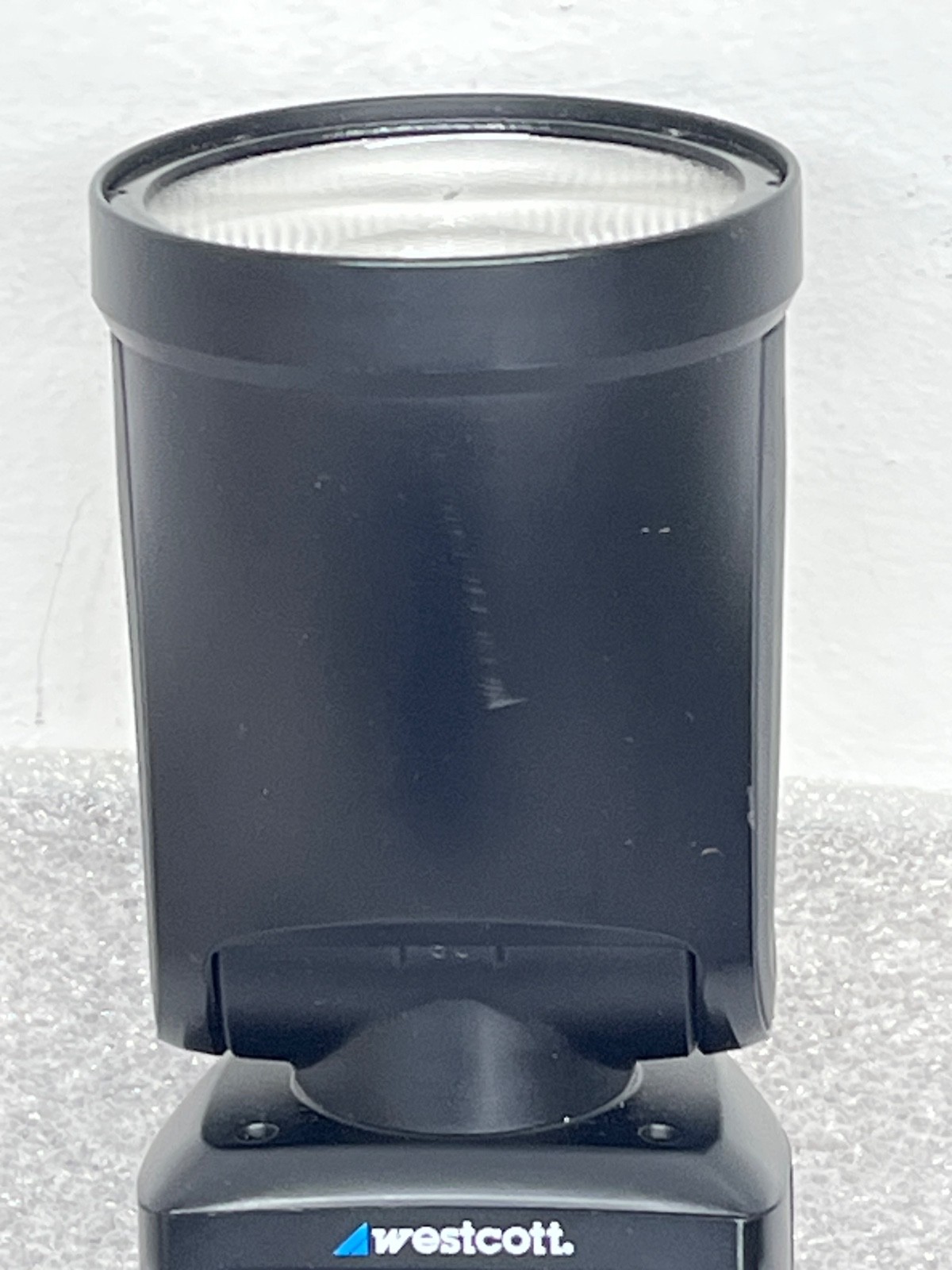 Westcott FJ80 Universal Touchscreen 80Ws Speedlight with battery & Charger