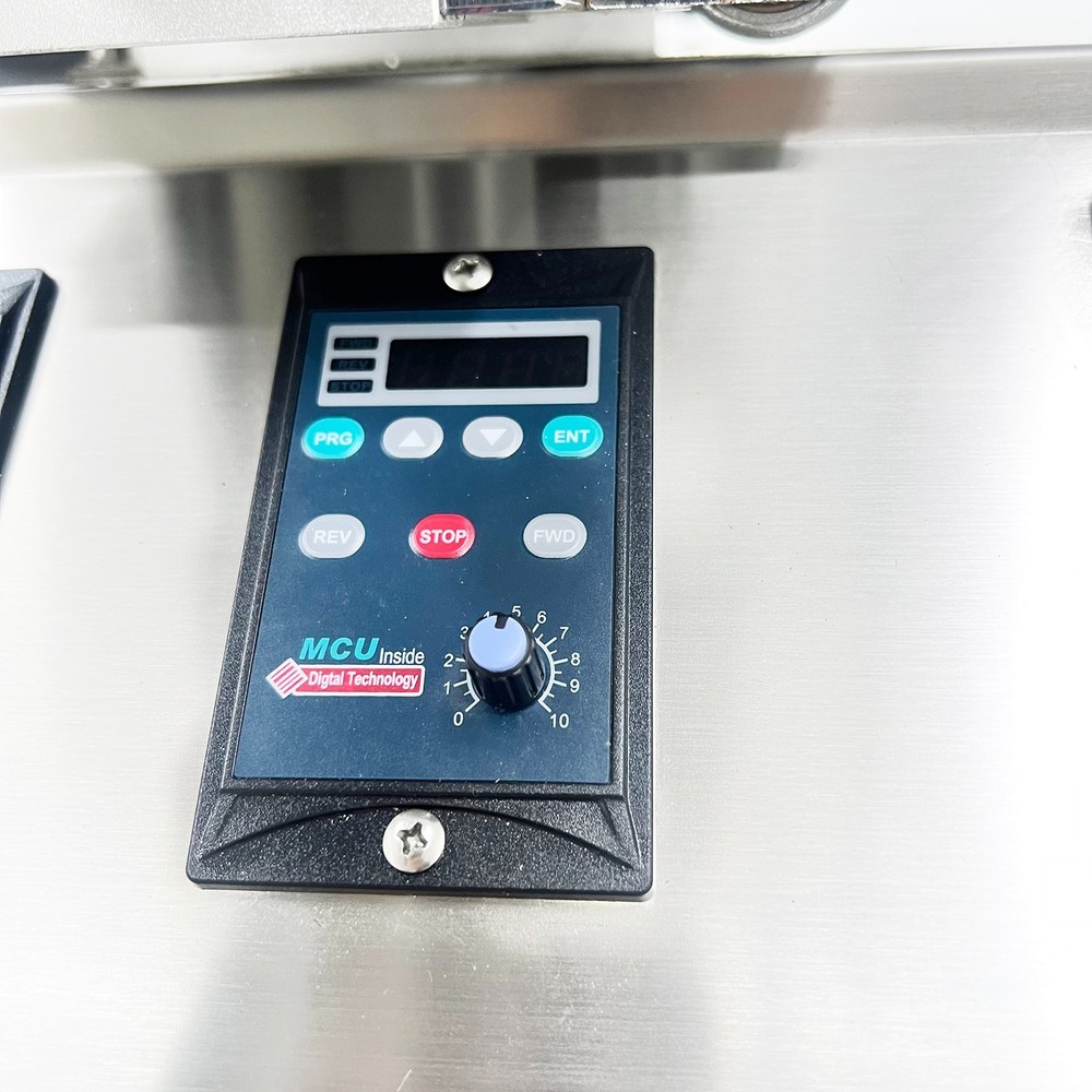 0.787-4.72" Double Sided Automatic Desktop Labeling Machine Touch Screen Display