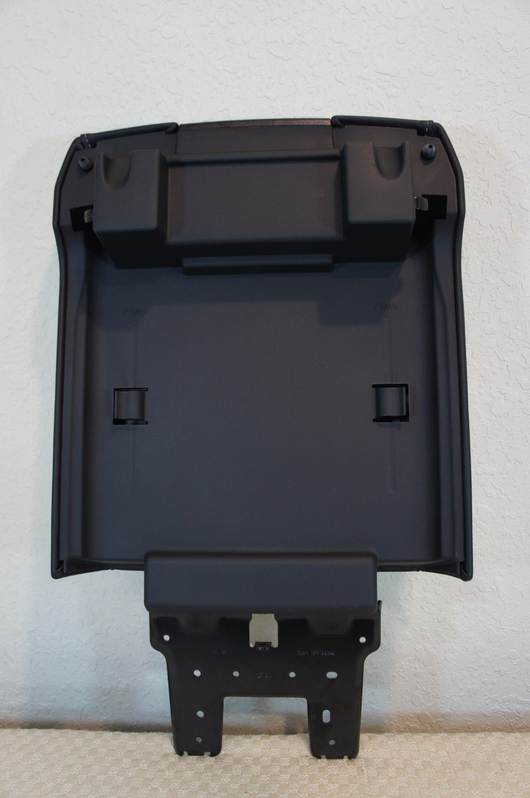 2015 2016 2017 2018 2019 2020 FORD F-150 LARIAT CENTER CONSOLE VINYL EBONY