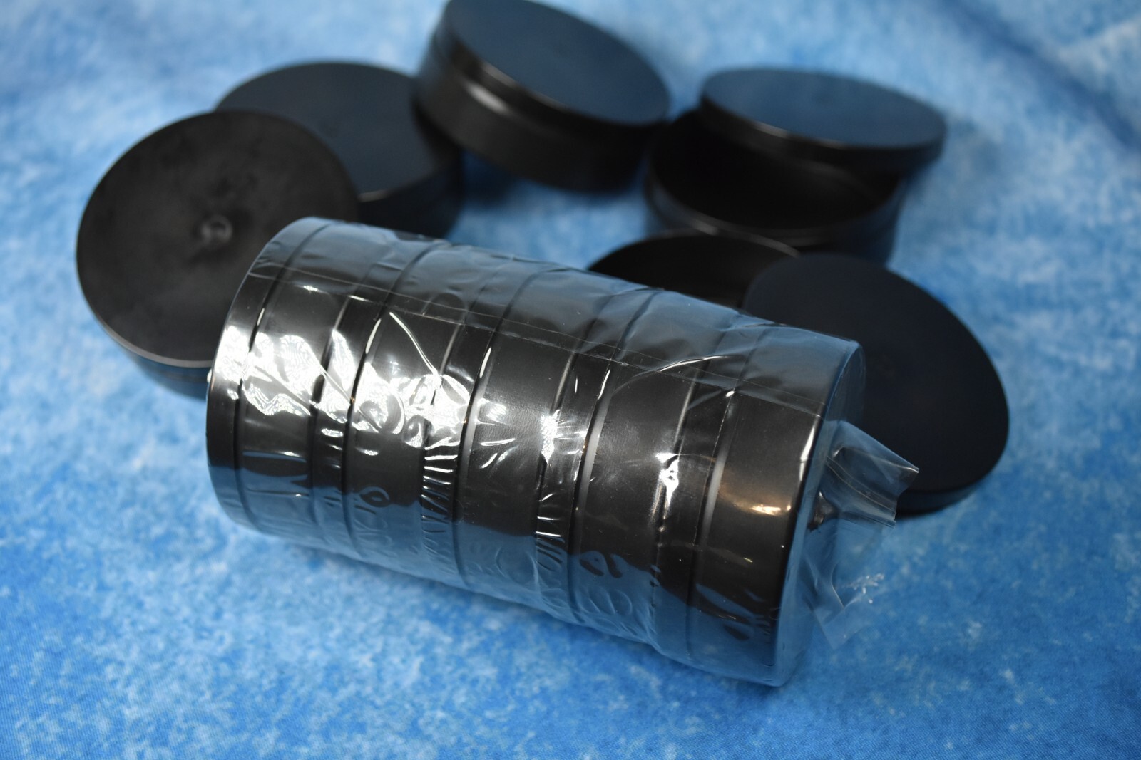 5 New 2oz chew cans plastic 2.5"x7/8" Storing Spices, Candies, BPA-free