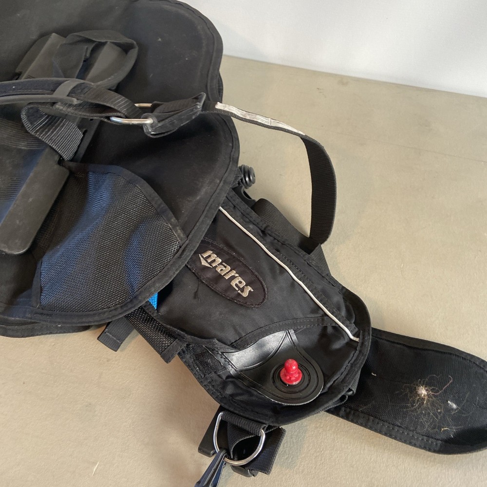 Mares Ariel Diving Vest Size Medium.