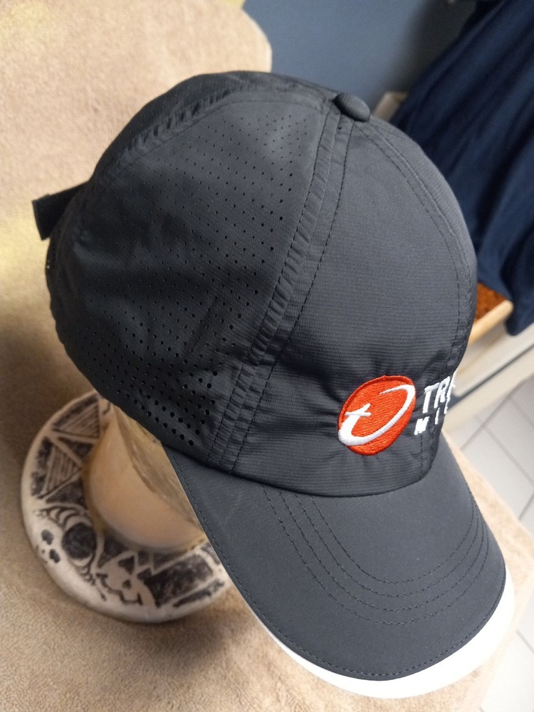 Trend Micro - Black Lightweight NIKE GOLF HAT 🧢