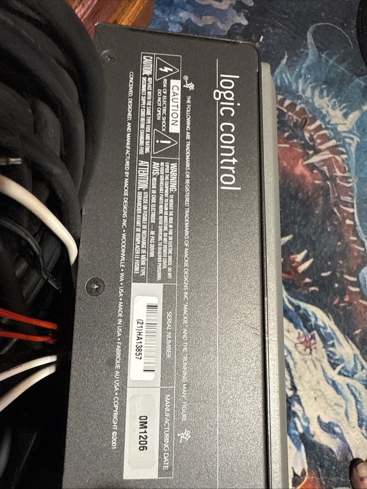 Mackie Control 8-Channel Master Control Mixer